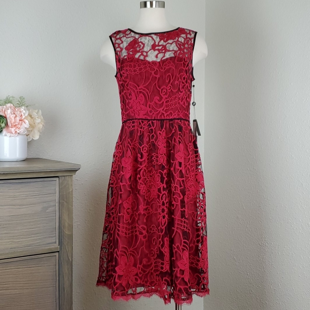 NWT Adrianna Papell Kahlo Red Lace Midi Dress